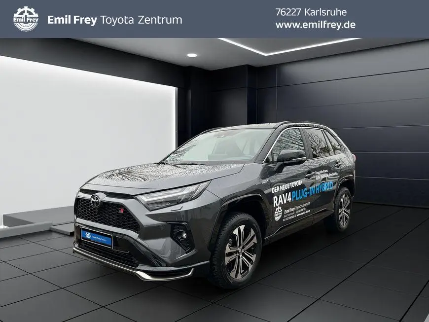 ⁣Emil Frey Toyota Zentrum: Ihr Autohaus in Karlsruhe